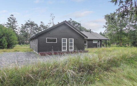 Delan - 1.3Km from the Sea: Estate, Farm