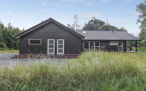 Delan - 1.3Km from the Sea: Estate, Farm