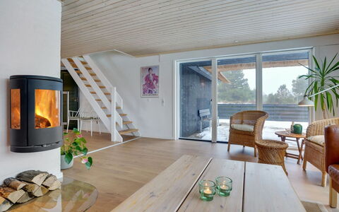 Reiko - 1.5Km from the Sea: Flooring, Wood, Floor, Interior Design, Furniture, Wood Flooring, Home, Ceiling, Living Room, Door
