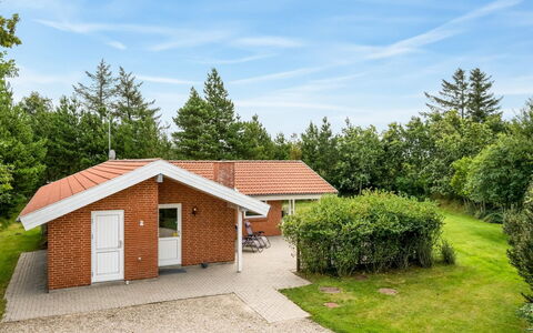 Salla - 1.2Km from the Sea: Grass, Grassland, Landscape, Ecoregion, Plain, Plant Community, Land Lot, Outdoor Furniture, Prairie, Shrubland