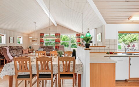 Salla - 1.2Km from the Sea: Grass, Grassland, Landscape, Ecoregion, Plain, Plant Community, Land Lot, Outdoor Furniture, Prairie, Shrubland