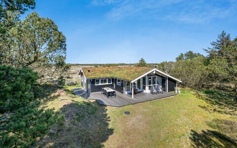 Abiorn - 2.5Km from the Sea: Cottage, Shed, Hut, Farmhouse, Prairie, Shack, Barn, Log Cabin, Garden Buildings