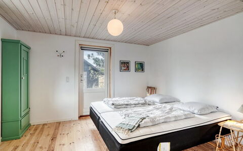 Thorgisl - 1.4Km from the Sea: Wall, Flooring, Bedroom, Interior Design, Wood, Floor, Furniture, Ceiling, Bed, Wood Flooring