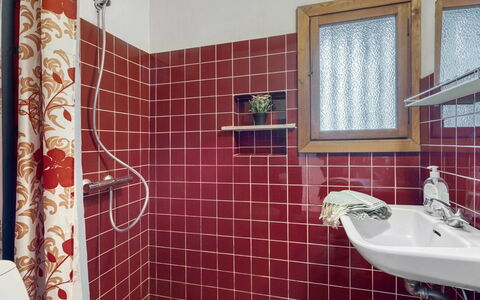 Thorgisl - 1.4Km from the Sea: Plumbing Fixture, Bathroom, Flooring, Interior Design, Floor, Plumbing, Tile, Tap, Sink, Room