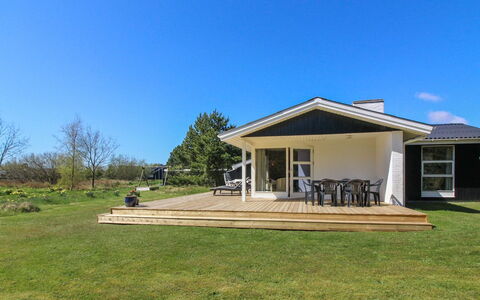 Aimo - 1.8Km from the Sea: House, Roof, Home, Cottage, Shed, Garden Buildings, Siding, Yard, Log Cabin, Hut