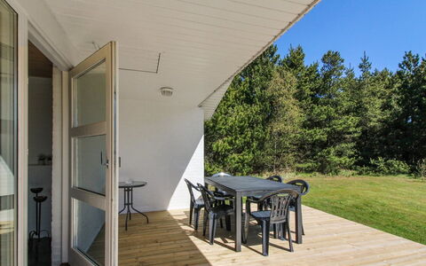 Aimo - 1.8Km from the Sea: House, Roof, Home, Cottage, Shed, Garden Buildings, Siding, Yard, Log Cabin, Hut