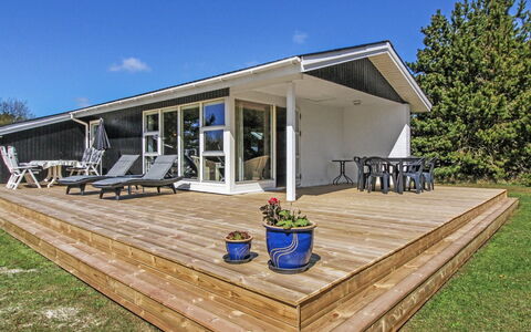 Aimo - 1.8Km from the Sea: House, Roof, Home, Cottage, Shed, Garden Buildings, Siding, Yard, Log Cabin, Hut