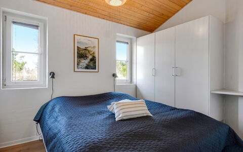 Ingmund - 2Km from the Sea: Wood, Ceiling, Bedroom, Interior Design, Bed, Floor, Flooring, Home, Bed Sheet, Furniture