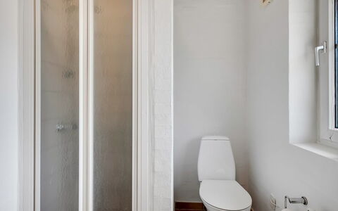 Ingmund - 2Km from the Sea: Wall, Flooring, Floor, Wood, Door, Interior Design, Plumbing Fixture, Room, Bathroom, Composite Material