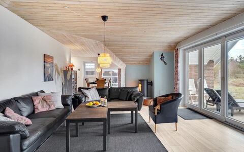 Lumi - 800M from the Sea: Cottage, Shed, Hut, Farmhouse, Prairie, Shack, Barn, Log Cabin, Garden Buildings