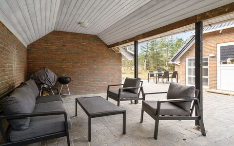 Lumi - 800M from the Sea: Estate, Farm