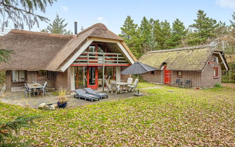 Alfons - 600M from the Sea: Cottage, Village, Thatching, Hut