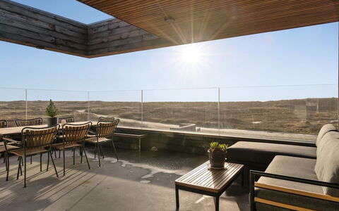 Caterina - 100M from the Sea: Wood, Sea, Cloud, Coastal And Oceanic Landforms, Deck, Ocean, Plank, Boardwalk, Coast, Hardwood