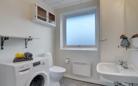 Dværg - 350M from the Sea: Flooring, Plumbing Fixture, Floor, Interior Design, Ceiling, Room, Bathroom, Plumbing, Toilet, Sink