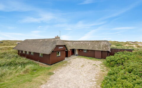 Nicolaus - from the Sea: Grass, House, Roof, Cottage, Home, Shrub, Farmhouse, Land Lot, Rural Area