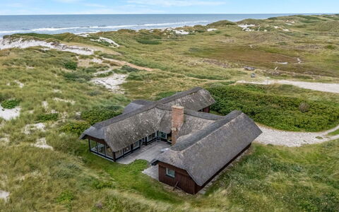 Nicolaus - from the Sea: Grass, House, Roof, Home, Cottage, Shrub, Land Lot, Rural Area, Farmhouse, Groundcover