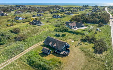 Franciska - 800M from the Sea: Roof, Land Lot, Cottage, Home, Rural Area, Shed, Siding, Garden Buildings, Log Cabin, Hut