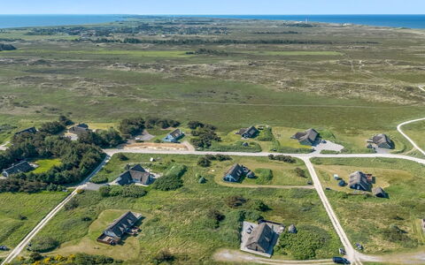 Franciska - 800M from the Sea: Roof, Land Lot, Cottage, Home, Rural Area, Shed, Siding, Garden Buildings, Log Cabin, Hut