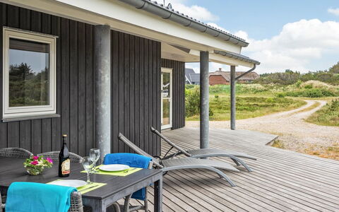 Luzia - 1.2Km from the Sea: House, Roof, Home, Cottage, Shed, Garden Buildings, Siding, Yard, Log Cabin, Hut