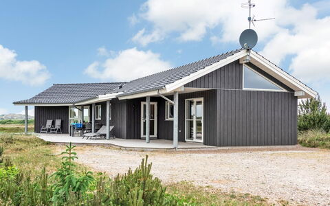 Luzia - 1.2Km from the Sea: House, Roof, Home, Cottage, Shed, Garden Buildings, Siding, Yard, Log Cabin, Hut