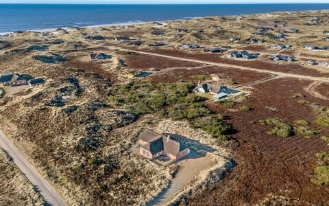 Hærulf - 300M from the Sea: Cottage, Shed, Hut, Farmhouse, Prairie, Shack, Barn, Log Cabin, Garden Buildings