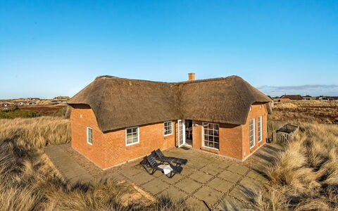Hærulf - 300M from the Sea: Cottage, Shed, Hut, Farmhouse, Prairie, Shack, Barn, Log Cabin, Garden Buildings