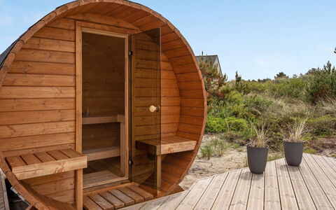 Rolfkarl - 500M from the Sea: Cottage, Shed, Hut, Farmhouse, Prairie, Shack, Barn, Log Cabin, Garden Buildings
