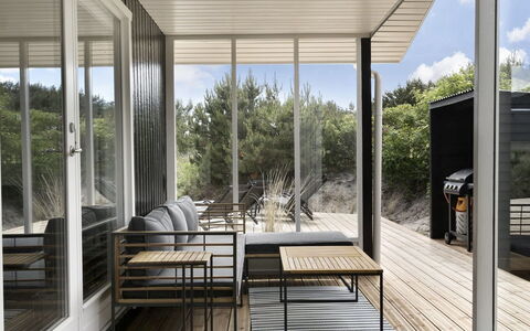 Rolfkarl - 500M from the Sea: Cottage, Shed, Hut, Farmhouse, Prairie, Shack, Barn, Log Cabin, Garden Buildings