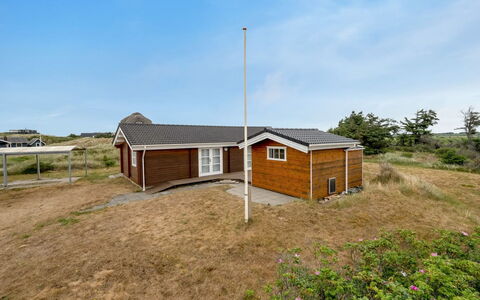 Herfrid - 600M from the Sea: Grass, House, Roof, Home, Cottage, Shrub, Land Lot, Rural Area, Farmhouse, Groundcover