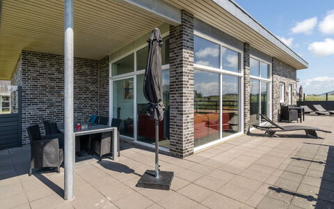 Synthia - 300M from the Sea: Estate, Farm