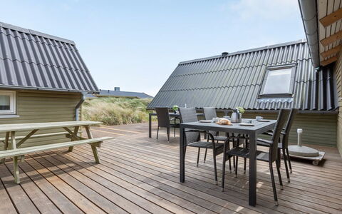 Hinz - from the Sea: House, Roof, Home, Cottage, Shrub, Groundcover, Estate, Farmhouse, Siding, Garden Buildings