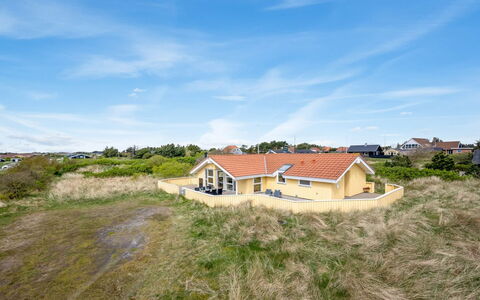 Skev - 200M to the Fjord: Cottage, Shed, Hut, Farmhouse, Prairie, Shack, Barn, Log Cabin, Garden Buildings