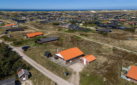 Stinna - from the Sea: Cottage, Shed, Hut, Farmhouse, Prairie, Shack, Barn, Log Cabin, Garden Buildings
