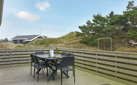 Hawarth - 300M to the Fjord: Cottage, Roof, Home, Slope, Hut, Siding