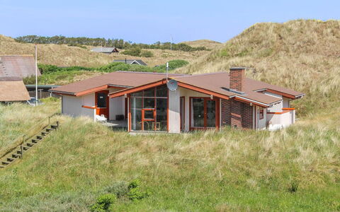 Jorma - 250M to the Fjord: Grass, House, Roof, Home, Cottage, Shrub, Land Lot, Rural Area, Farmhouse, Groundcover