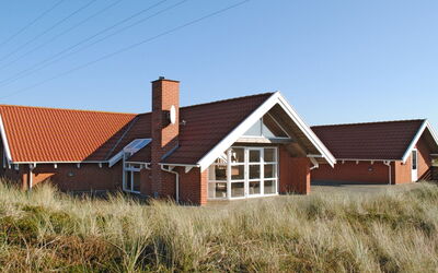 Drusilla - 800M from the Sea
