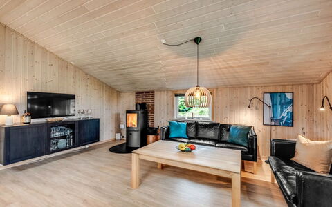 Everd - 500M to the Fjord: Roof, House, Home, Cottage, Siding, Estate, Driveway, Garden Buildings, Yard, Shed