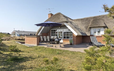 Lavina - 950M from the Sea: House, Roof, Home, Cottage, Shed, Garden Buildings, Siding, Yard, Log Cabin, Hut