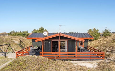 Eljene - 750M from the Sea: House, Roof, Home, Cottage, Shed, Garden Buildings, Siding, Yard, Log Cabin, Hut