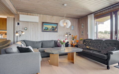 Eljene - 750M from the Sea: House, Roof, Home, Cottage, Shed, Garden Buildings, Siding, Yard, Log Cabin, Hut