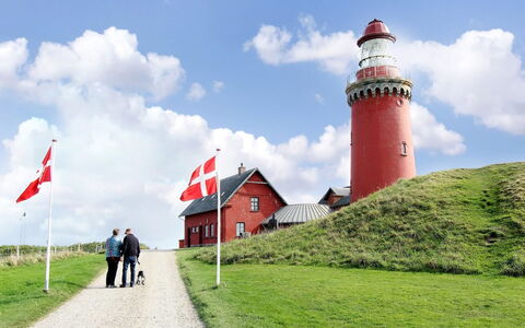 Smeralda - 200M from the Sea: House, Roof, Home, Cottage, Shed, Garden Buildings, Siding, Yard, Log Cabin, Hut