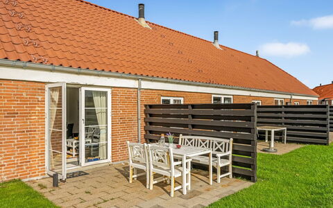 Smeralda - 200M from the Sea: House, Roof, Home, Cottage, Shed, Garden Buildings, Siding, Yard, Log Cabin, Hut