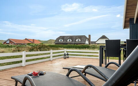 Filip - 100M from the Sea: Cottage, Shed, Hut, Farmhouse, Prairie, Shack, Barn, Log Cabin, Garden Buildings