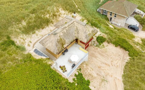 Zora - 100M from the Sea: Wood, House, Cottage, Home, Roof, Rural Area, Siding, Log Cabin, Garden Buildings, Hardwood