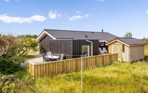 Mauri - 350M from the Sea: Building, Wood, Roof, House, Home, Cottage, Architecture, Land Lot, Siding, Rural Area