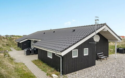 Frido - 400M from the Sea: Cottage, Shed, Hut, Farmhouse, Prairie, Shack, Barn, Log Cabin, Garden Buildings