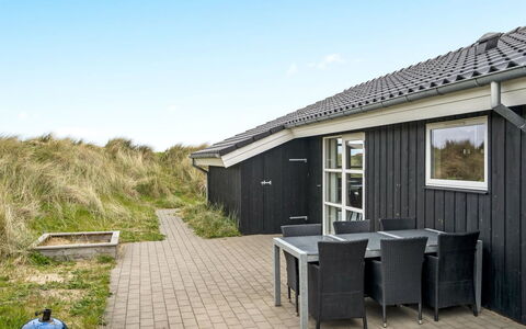 Frido - 400M from the Sea: Cottage, Shed, Hut, Farmhouse, Prairie, Shack, Barn, Log Cabin, Garden Buildings