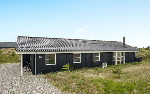 Frido - 400M from the Sea: Cottage, Shed, Hut, Farmhouse, Prairie, Shack, Barn, Log Cabin, Garden Buildings