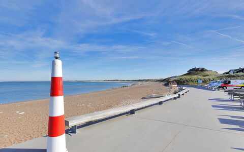 Usko - 250M from the Sea: Shrub, Urban Design, Groundcover, Brick, Apartment, Estate, Brickwork, Balcony, Landscaping