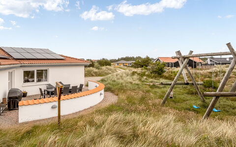 Palli - 600M from the Sea: Cottage, Shed, Hut, Farmhouse, Prairie, Shack, Barn, Log Cabin, Garden Buildings